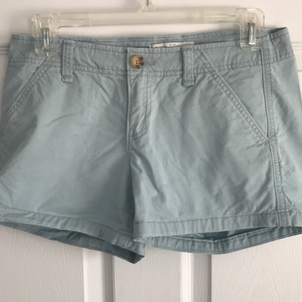 Abercrombie chino short- robins egg blue